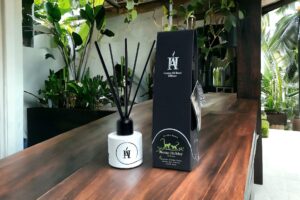 Bali oil reed diffuser, aroma diffuser by aromaholiday candles